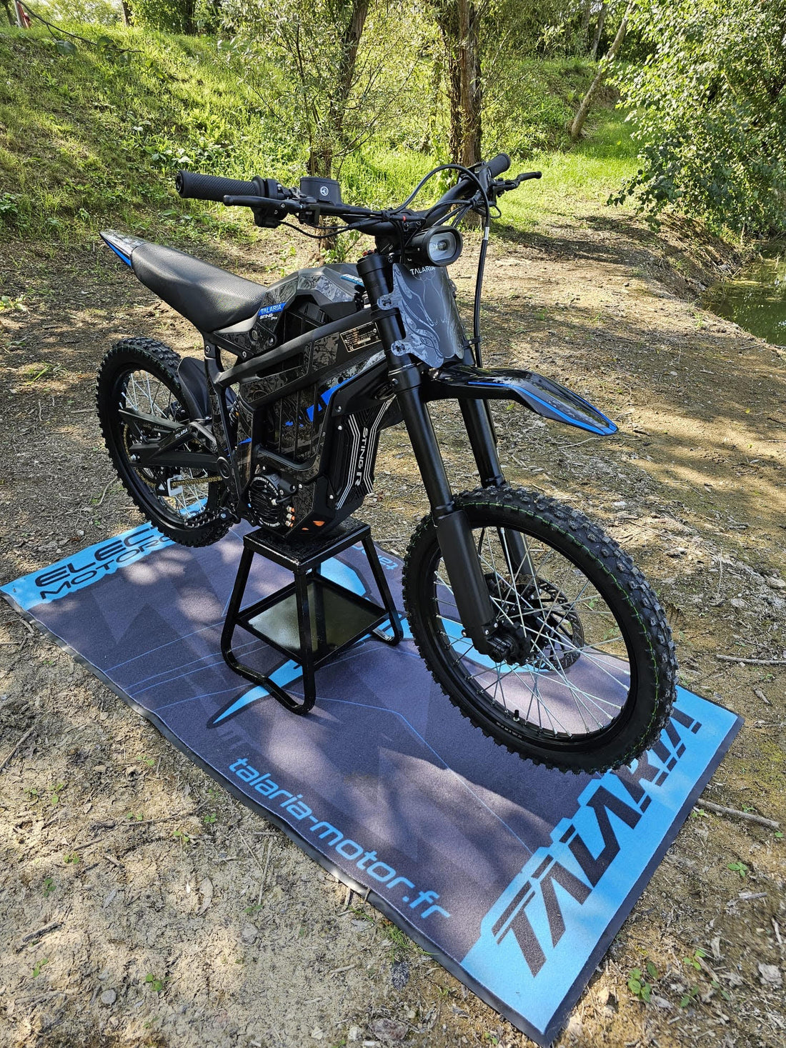 Talaria Sting Pro TL-5500 : 13,4 kW et batterie 72 V